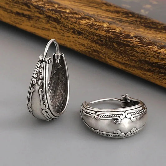 Vintage Metal Carving Hoop Earring