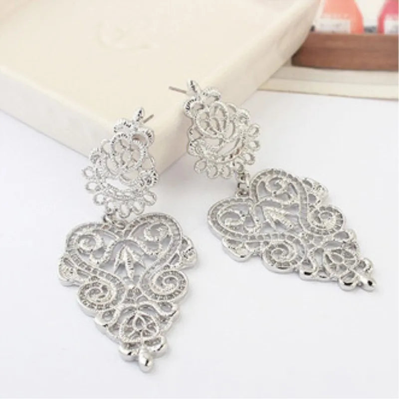 Hollow Leaves Flower Pendants Earring