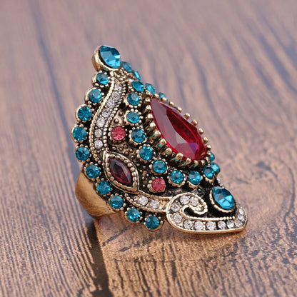 Vintage Wedding Rings Boho life style 