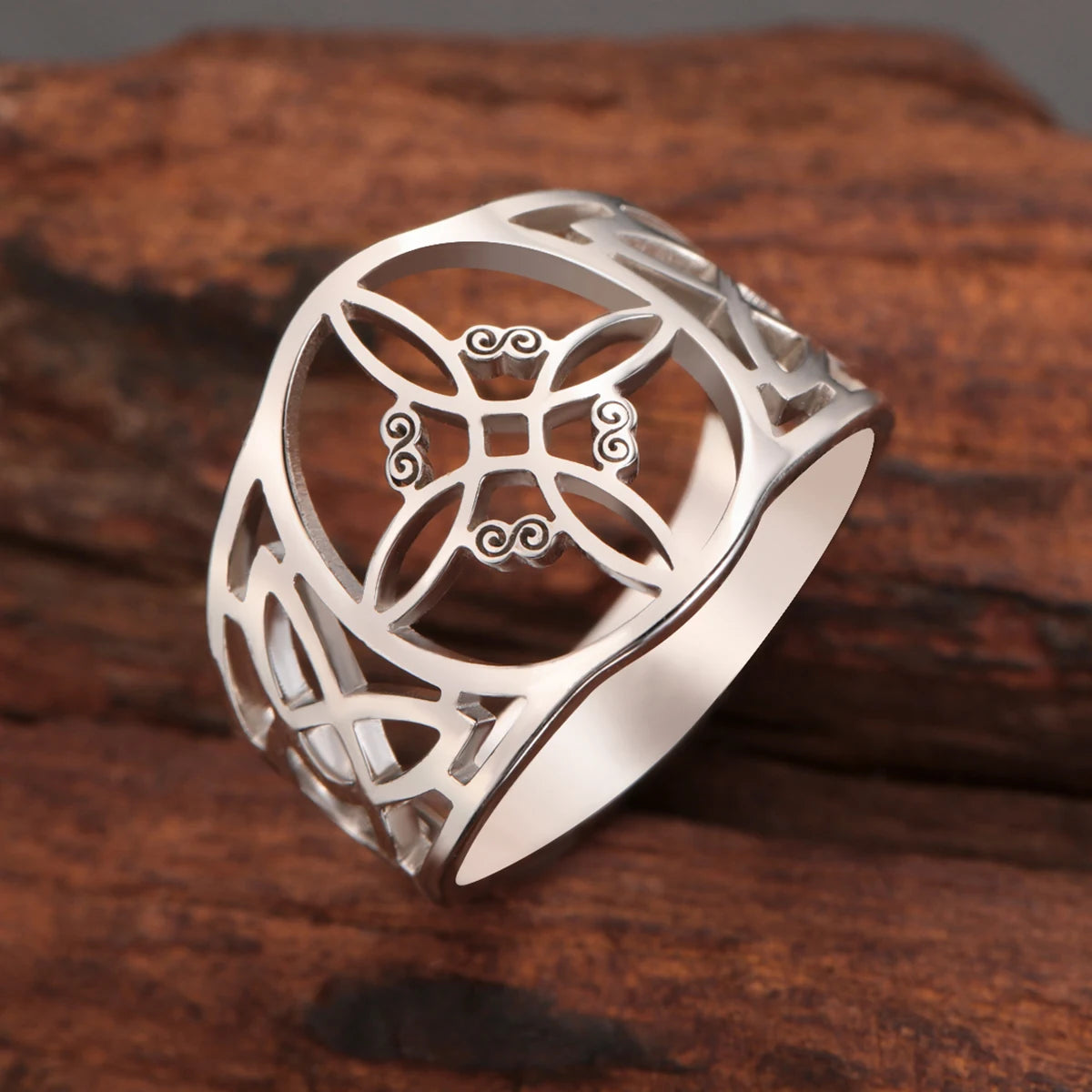 Witch Knot Ring